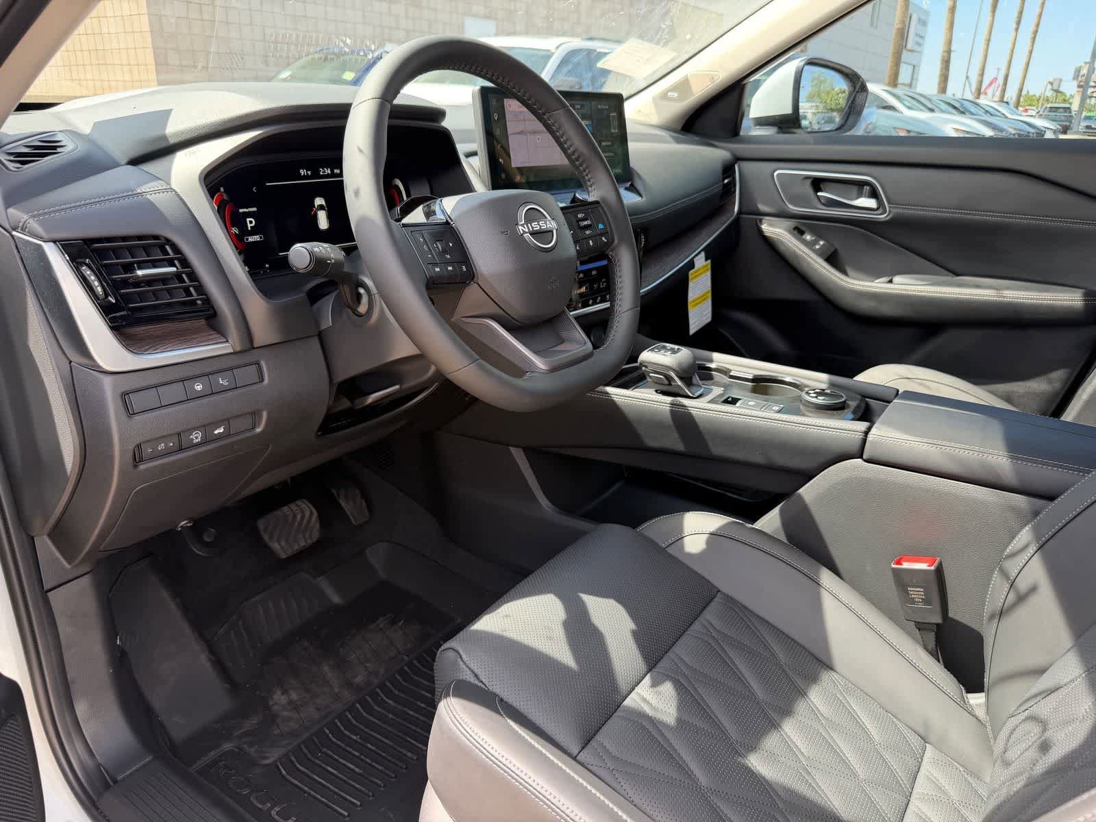 New 2026 Nissan Rogue Platinum w/ Tech Package AWD/4WD video 2