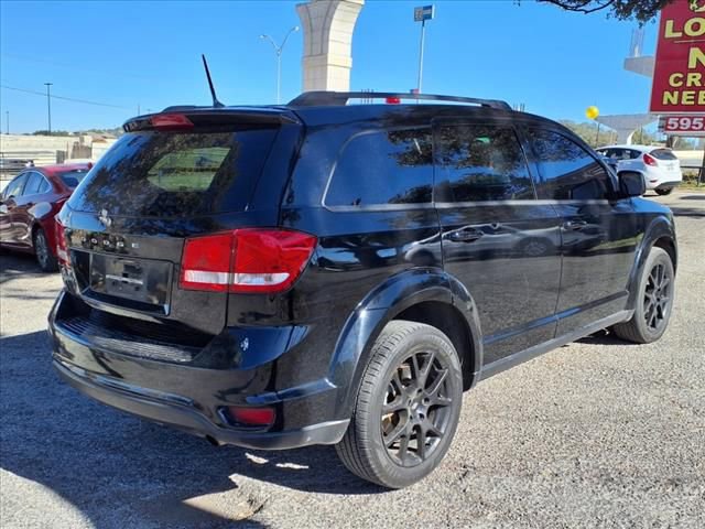 Used 2019 Dodge Journey SE w/ Blacktop Package FWD image 8