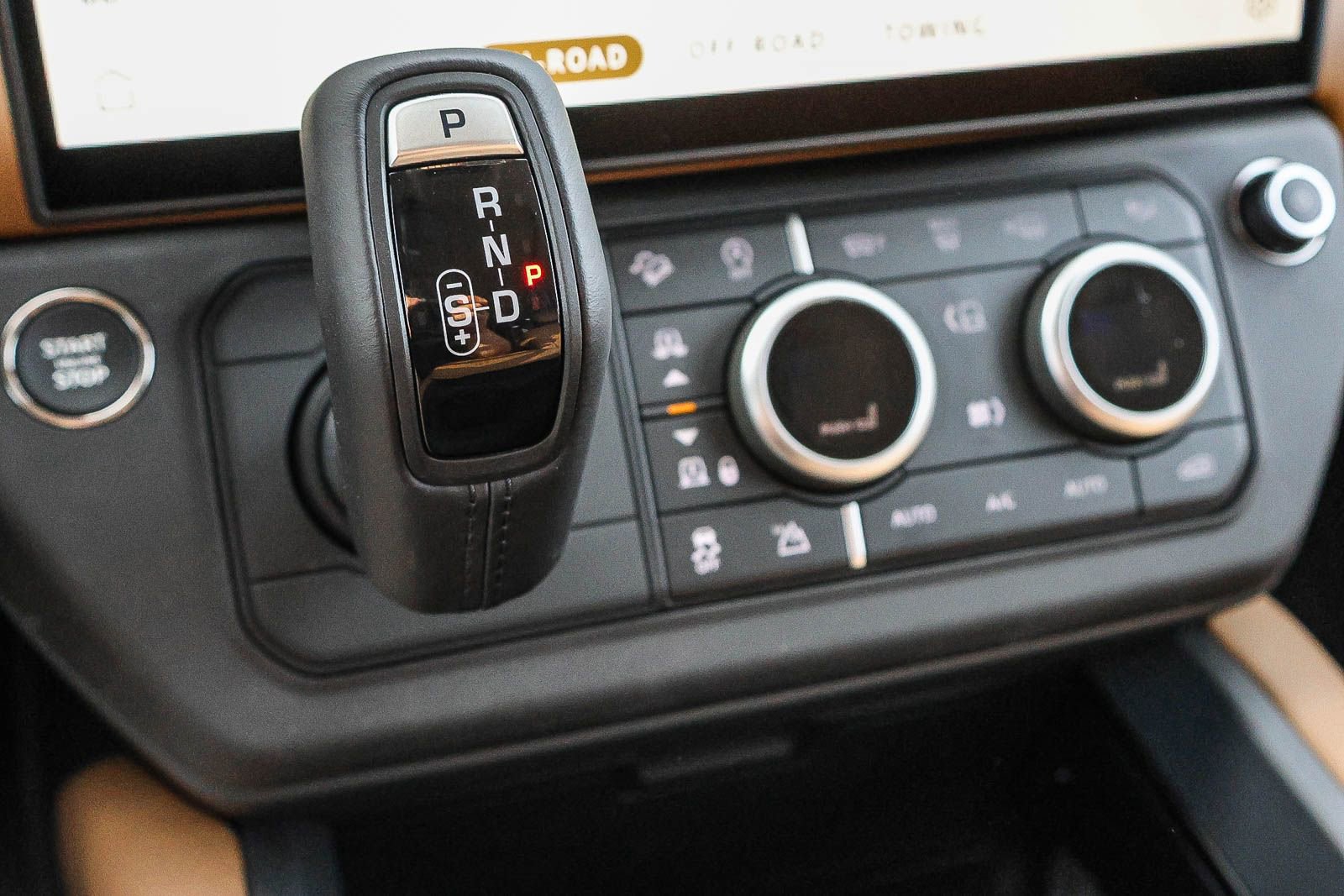 New 2026 Land Rover Defender 110 X-Dynamic SE image 35