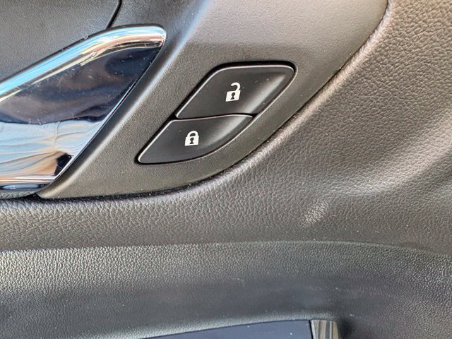 Used 2023 GMC Acadia SLE w/ Driver Convenience Package AWD/4WD image 11