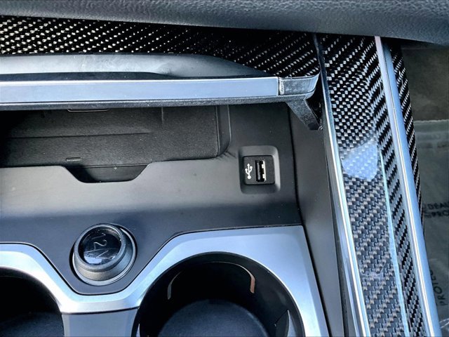 Used 2025 BMW X7 M60i w/ Executive Package image 26