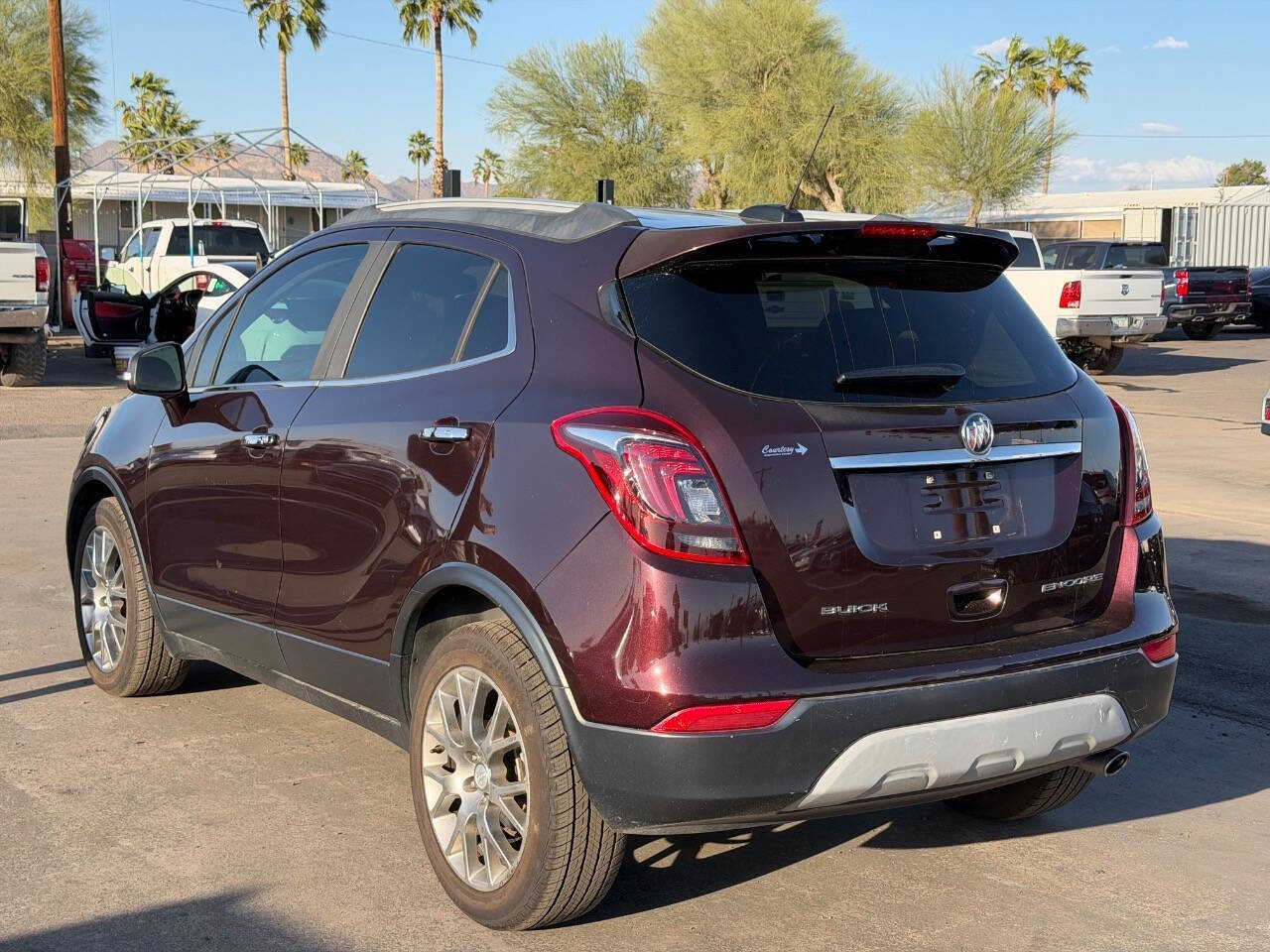 Used 2018 Buick Encore Sport Touring image 3