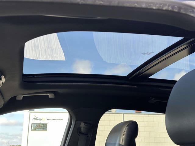 Used 2017 Lincoln MKX Reserve w/ Lincoln MKX Climate Package AWD/4WD image 14