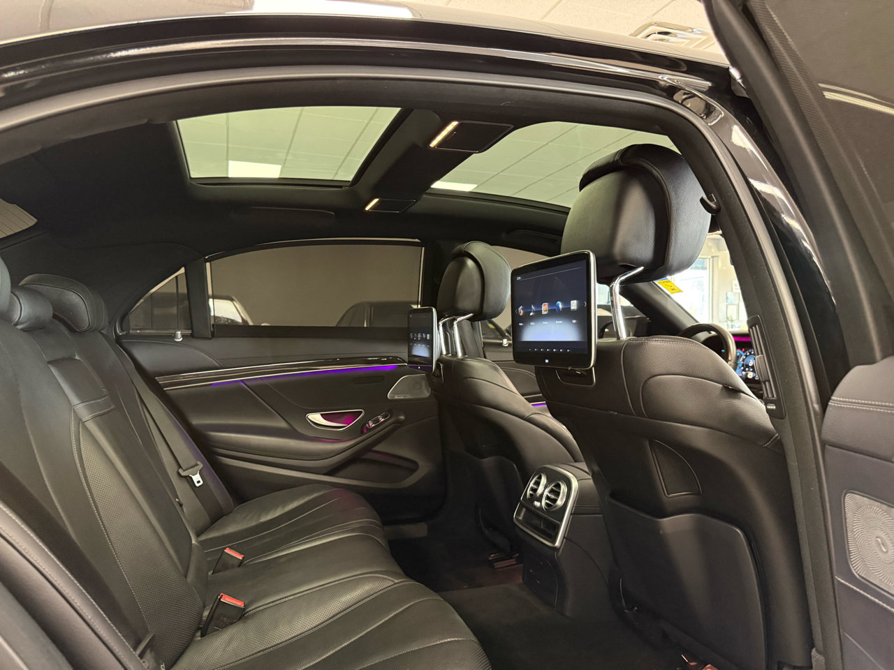 Used 2018 Mercedes-Benz S 450 Sedan image 29