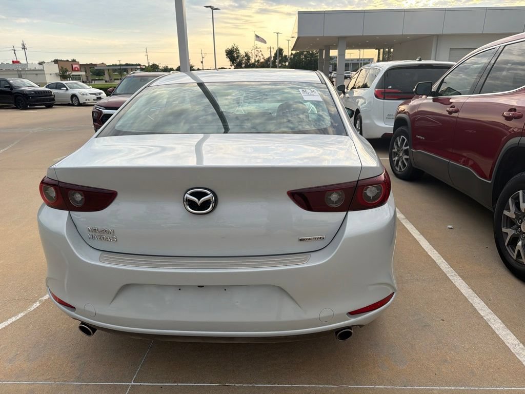 Used 2024 MAZDA MAZDA3 s FWD image 5