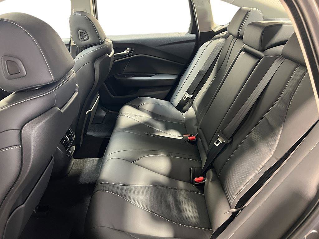 New 2025 Acura TLX w/ Technology Package image 28