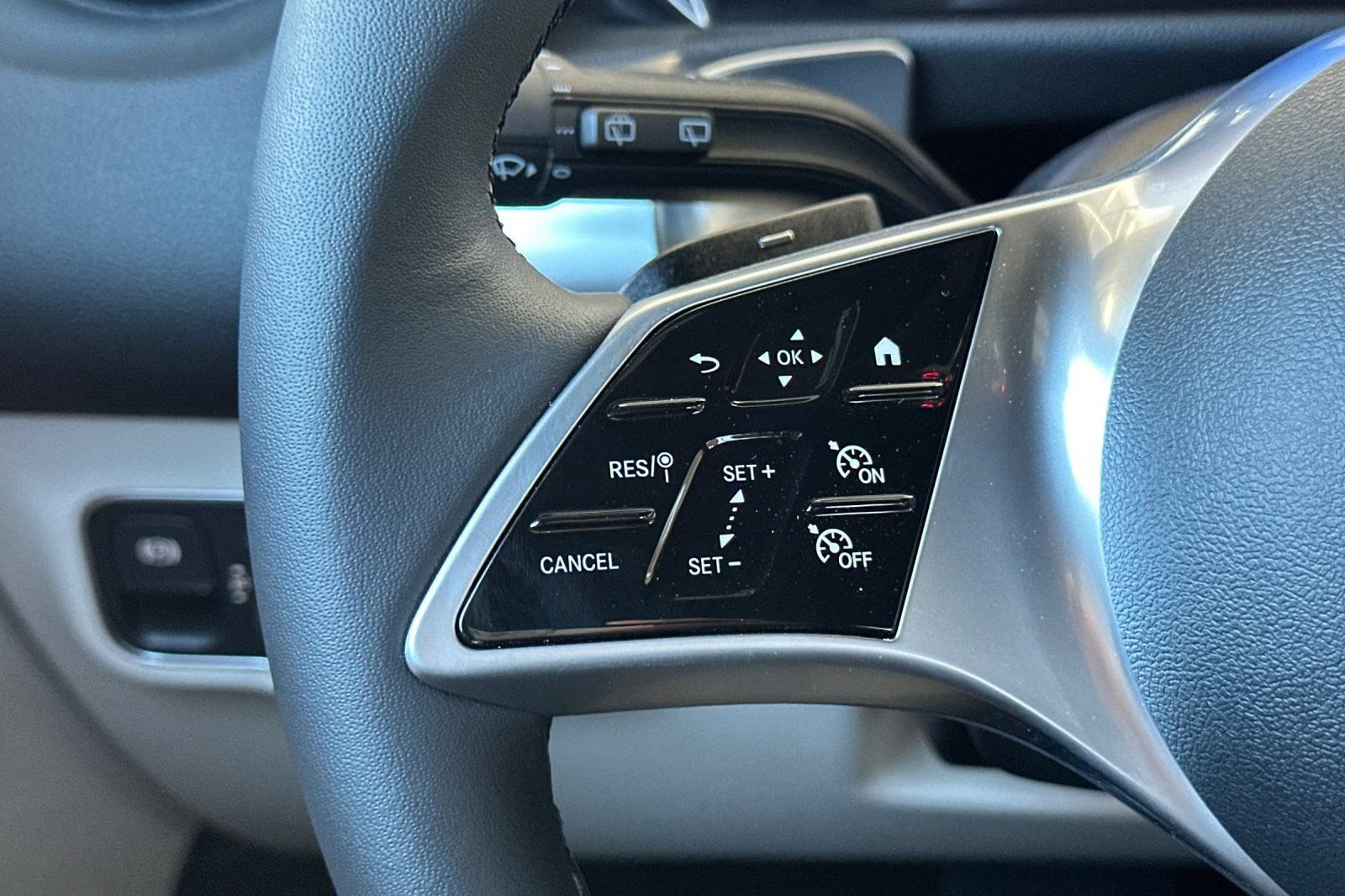 New 2025 Mercedes-Benz GLC 63 AMG S image 25