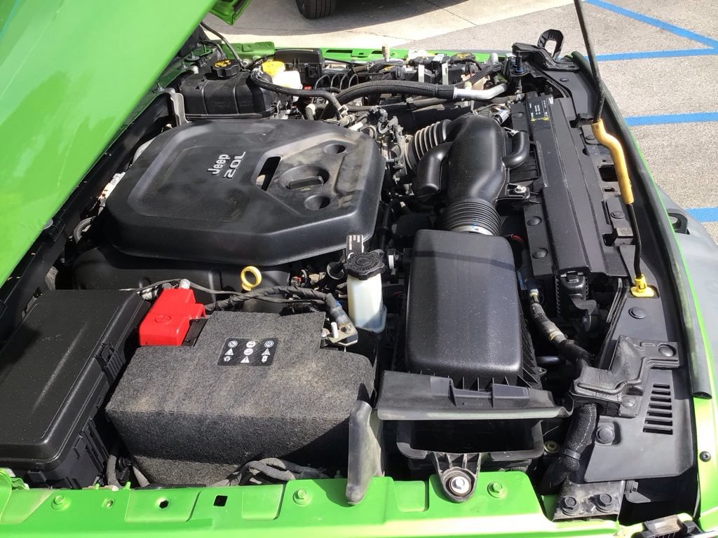 Used 2018 Jeep Wrangler Unlimited Sport S AWD/4WD image 36