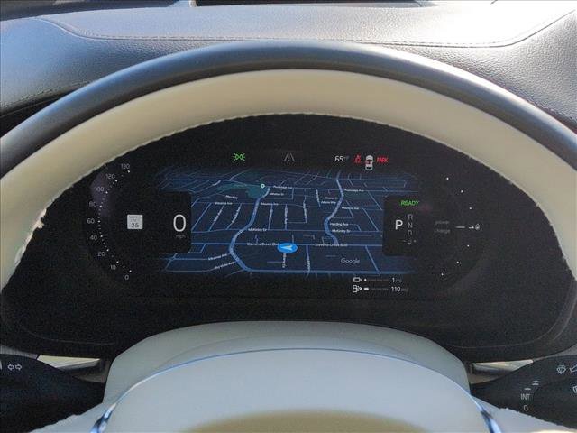 Certified 2023 Volvo XC60 T8 Ultimate w/ Climate Package image 11