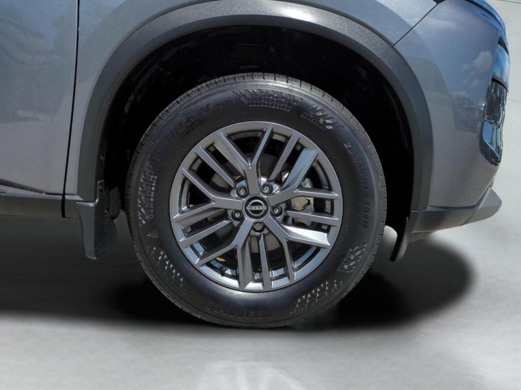 Certified 2023 Nissan Rogue S image 18