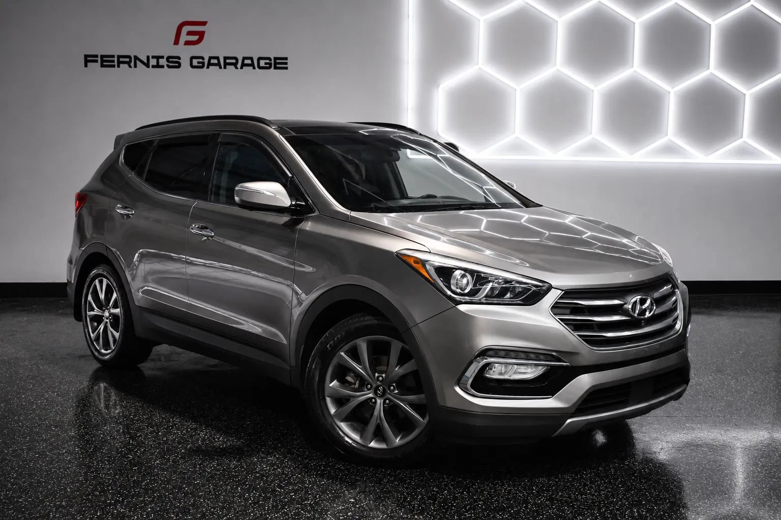 Used 2018 Hyundai Santa Fe Sport w/ 2.0T Ultimate Tech Package 05 AWD/4WD image 1