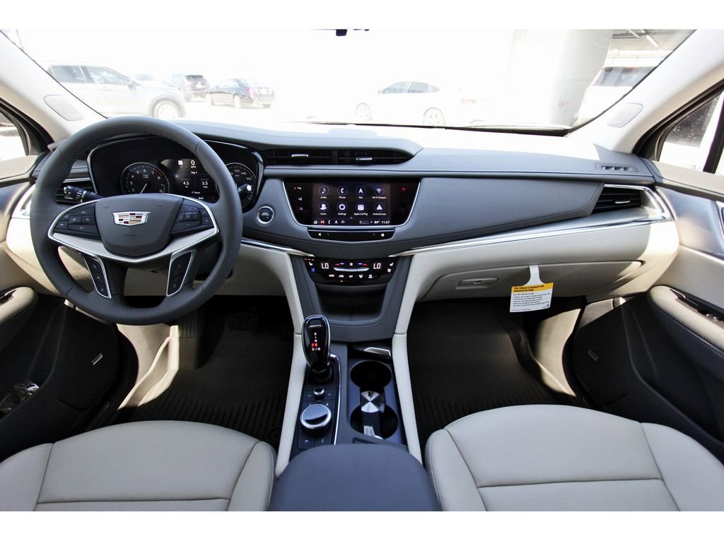 New 2025 Cadillac XT5 Premium Luxury w/ Technology Package image 9