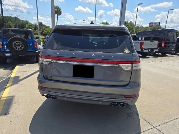 Used 2022 Lincoln Aviator Reserve w/ Equipment Group 201A RWD image 6