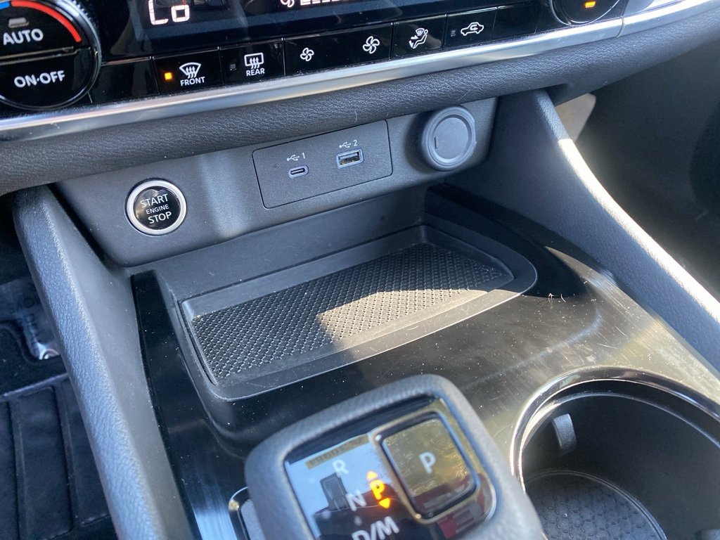 Used 2023 Nissan Rogue SV image 20