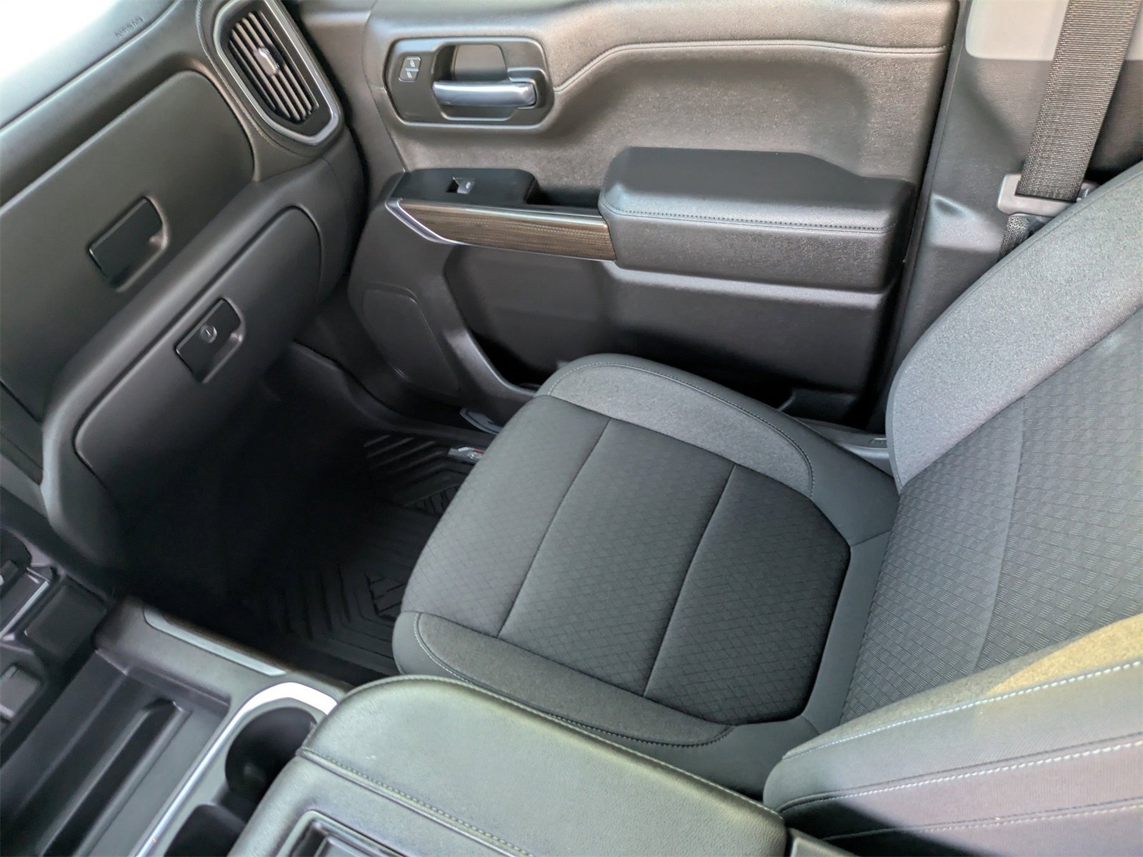 Used 2022 Chevrolet Silverado 1500 LT Trail Boss w/ Bed Protection Package image 18