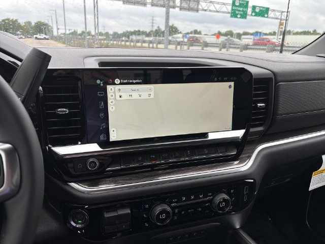 New 2026 Chevrolet Silverado 2500 LTZ w/ LTZ Plus Package AWD/4WD image 31