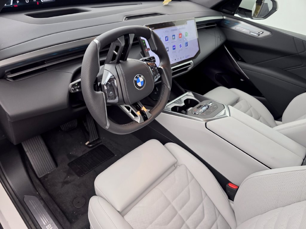New 2027 BMW X5 xDrive50e w/ Climate Package AWD/4WD image 8