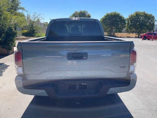 Used 2023 Toyota Tacoma TRD Off-Road w/ Technology Package AWD/4WD image 5