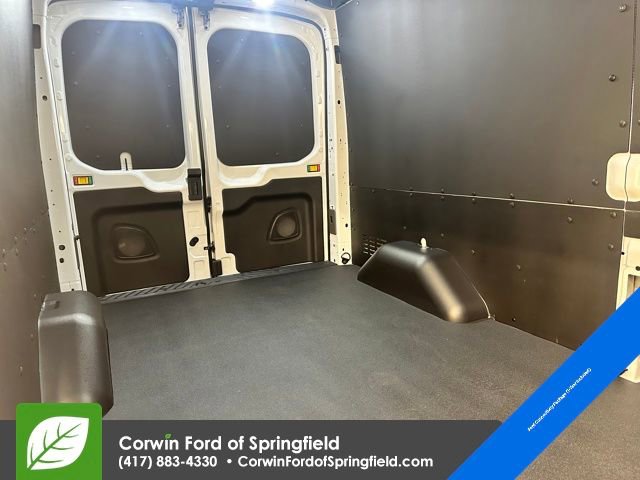 New 2026 Ford Transit 250 148 Medium Roof Extended AWD w/ Load Area Protection Package image 17