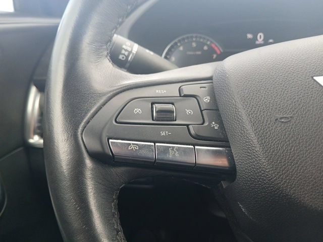Used 2021 Cadillac XT4 Premium Luxury w/ Cold Weather Package FWD image 23