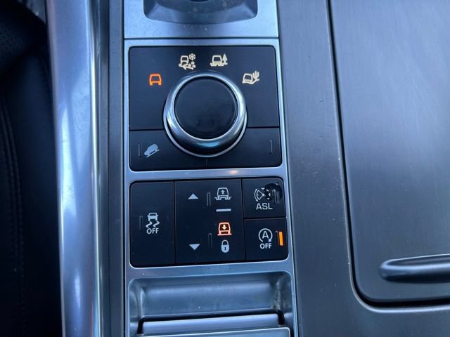 Used 2016 Land Rover Range Rover Sport SE AWD/4WD image 37
