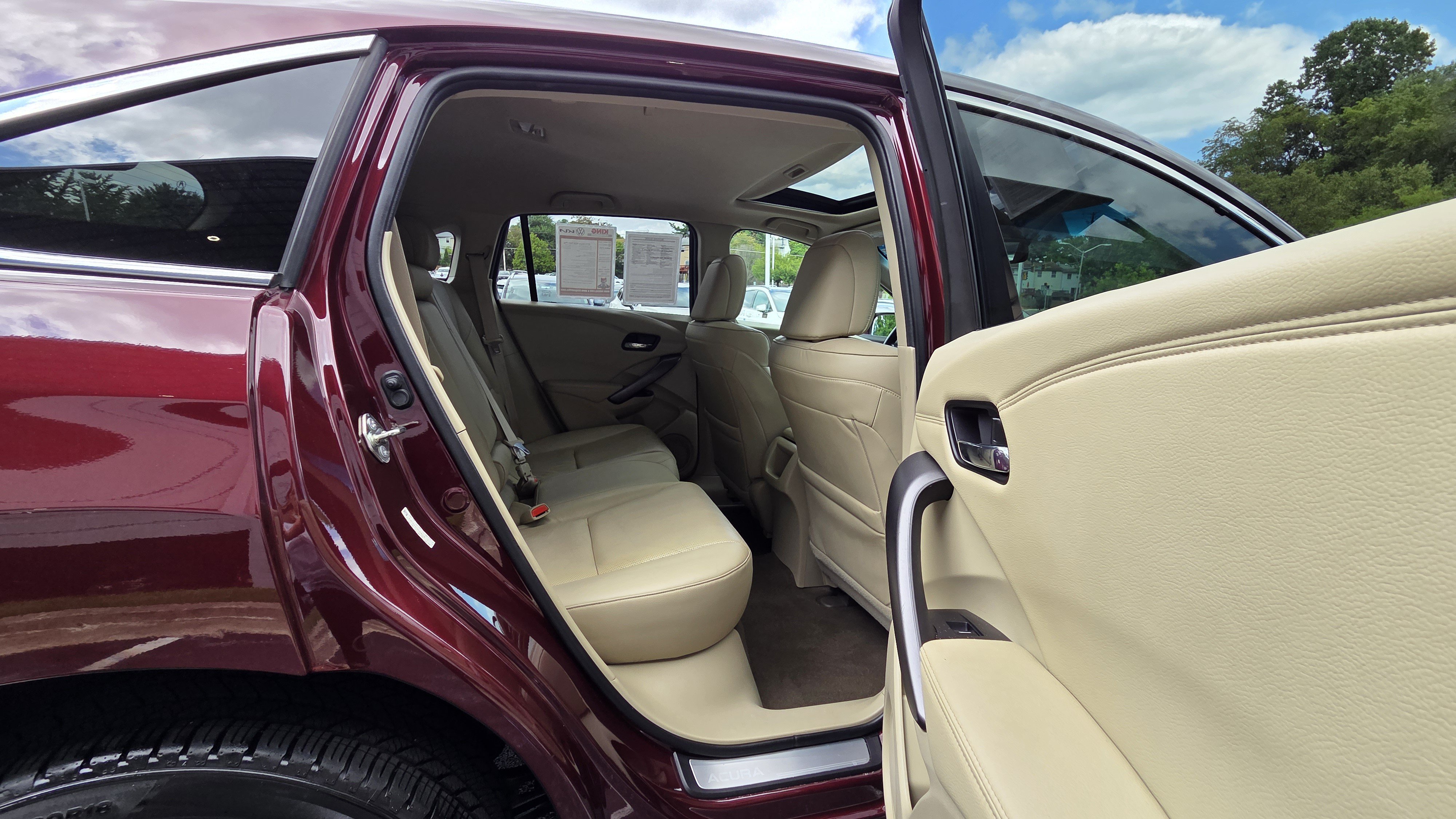 Used 2015 Acura RDX w/ Technology Package FWD image 36