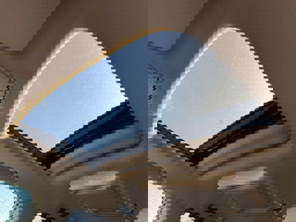 Used 2018 Honda Odyssey Elite image 13