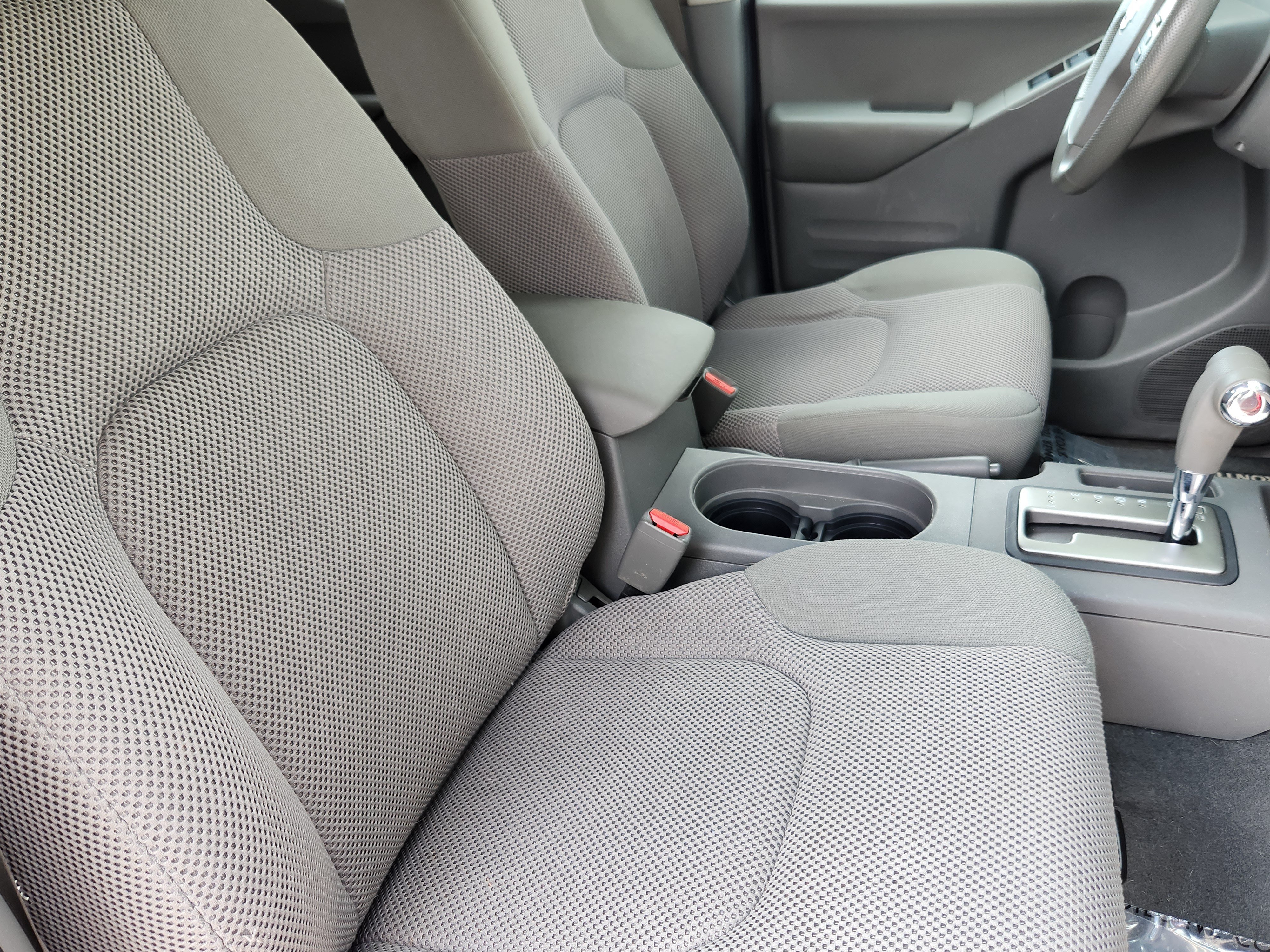 Used 2019 Nissan Frontier SV AWD/4WD image 13