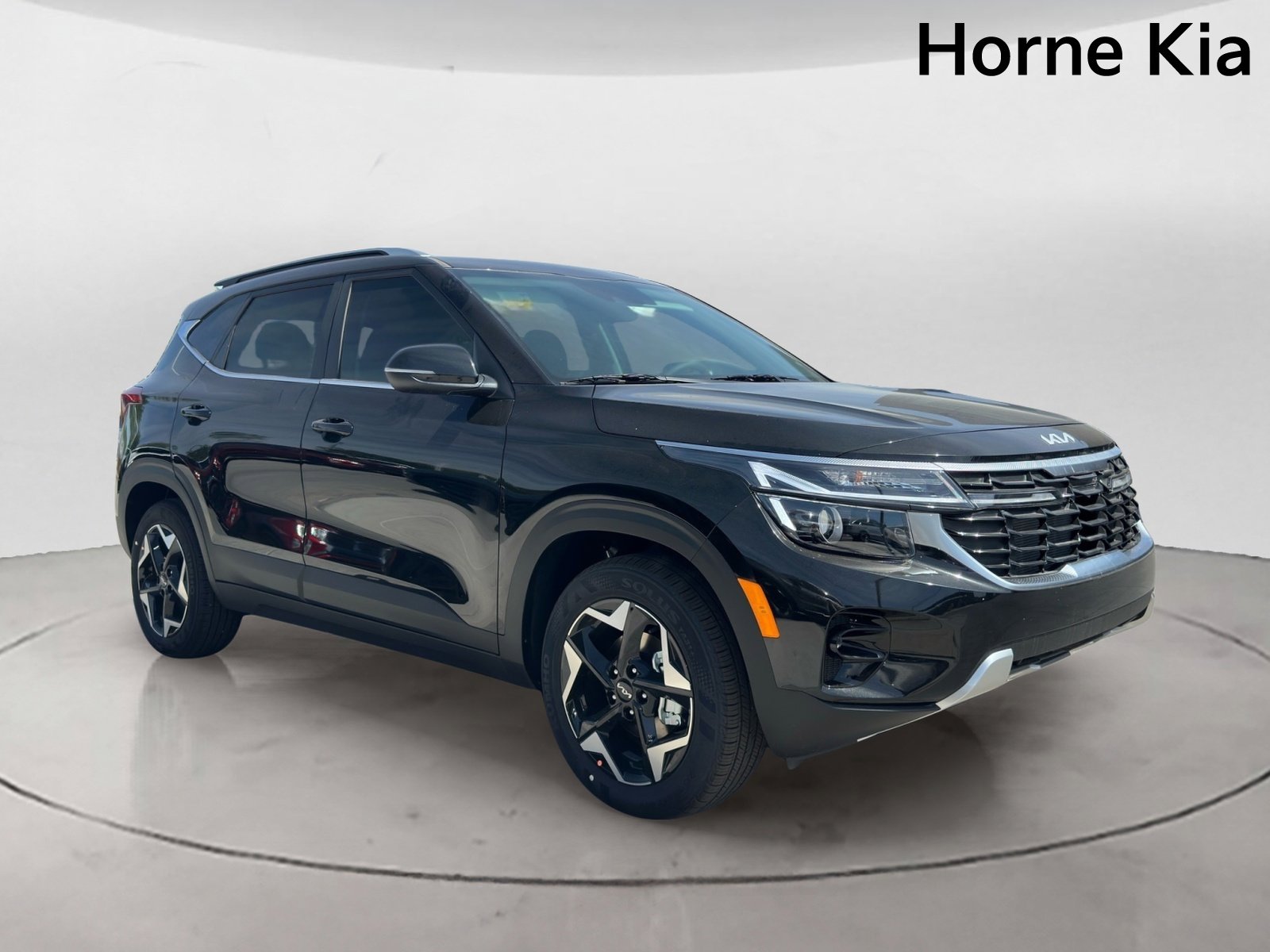 New 2026 Kia Seltos EX FWD image 2
