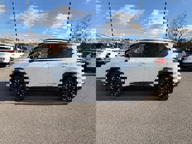 New 2026 Nissan Rogue SV image 8