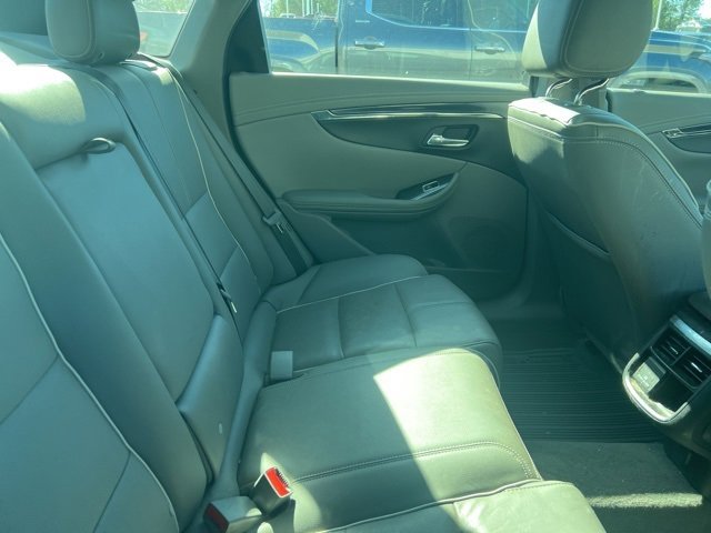 Used 2019 Chevrolet Impala Premier w/ Premier Convenience Package image 12