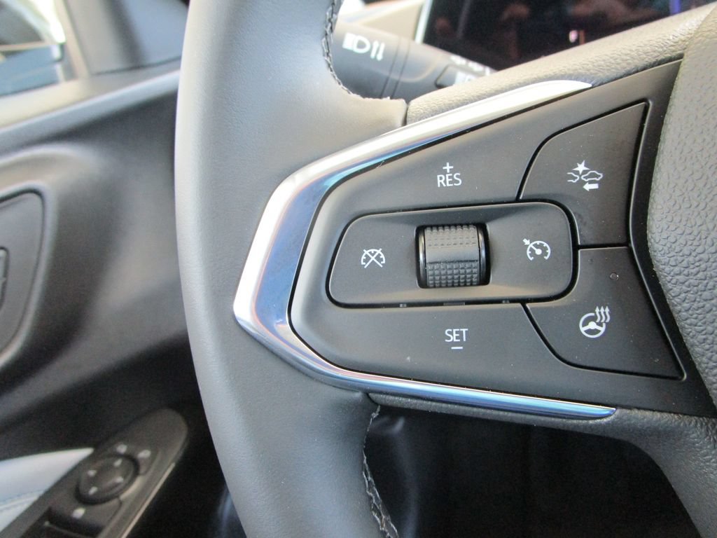 New 2026 Chevrolet Trax LT w/ Driver Confidence Package FWD image 29
