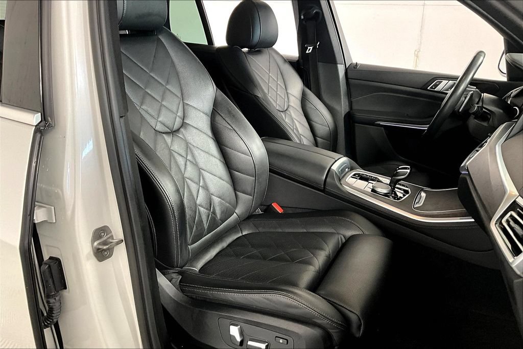 Used 2023 BMW X5 xDrive40i AWD/4WD image 7