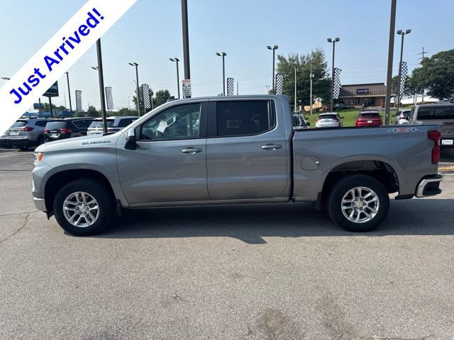Used 2023 Chevrolet Silverado 1500 LT AWD/4WD image 6