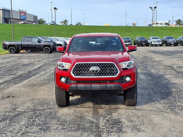 Used 2018 Toyota Tacoma TRD Off-Road AWD/4WD image 15