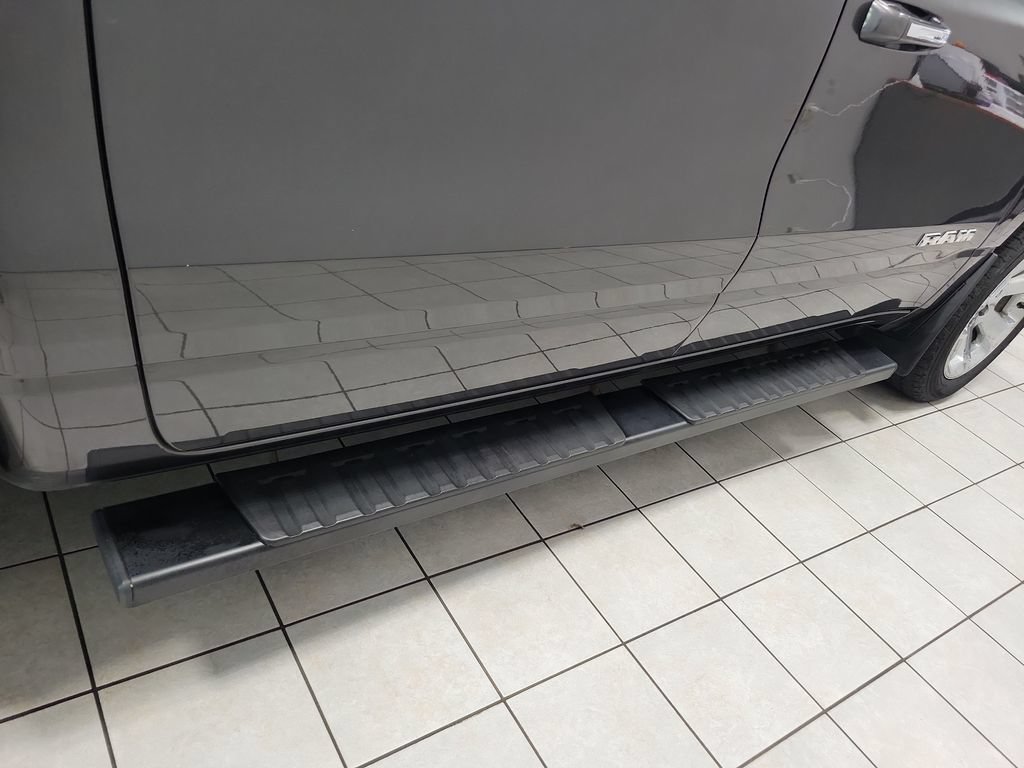 Certified 2019 RAM 1500 Big Horn AWD/4WD image 13