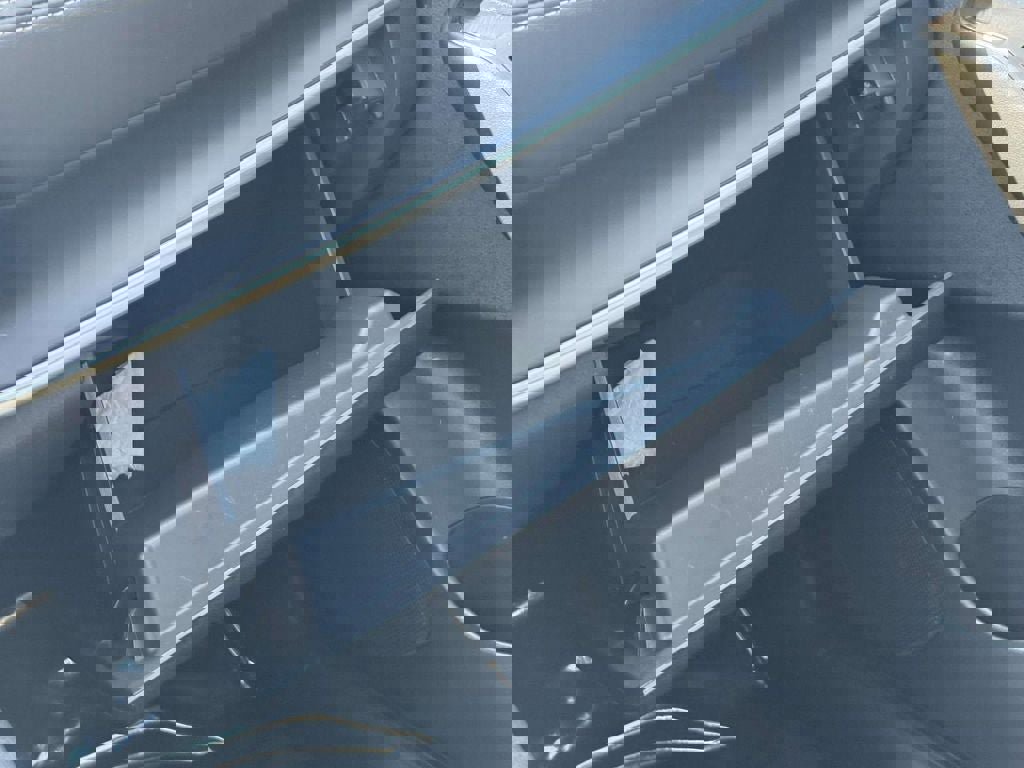 Used 2023 Nissan Rogue S AWD/4WD image 11