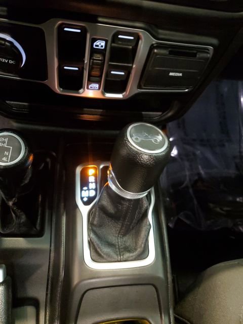 Used 2020 Jeep Wrangler Unlimited Sport S image 25