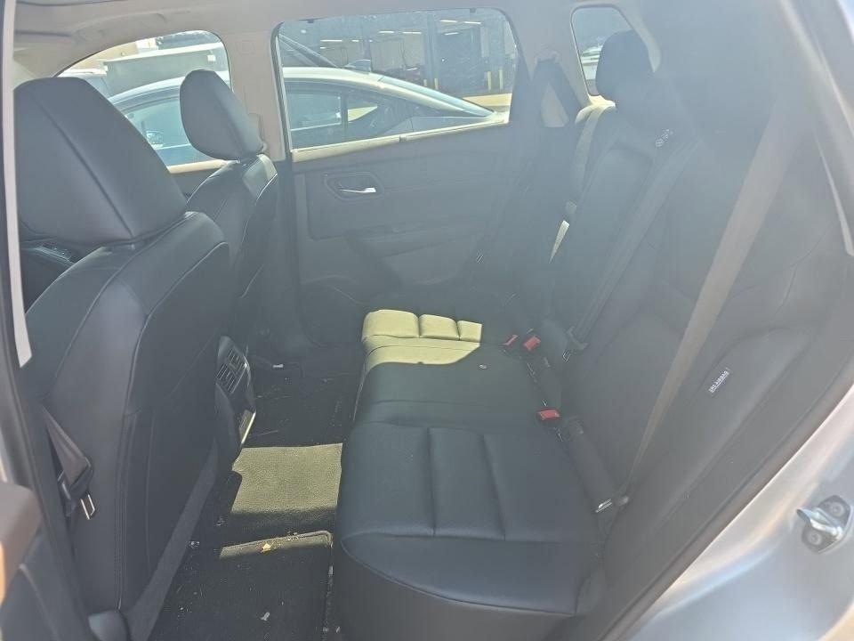 Used 2023 Nissan Rogue SV w/ SV Premium B Package image 40