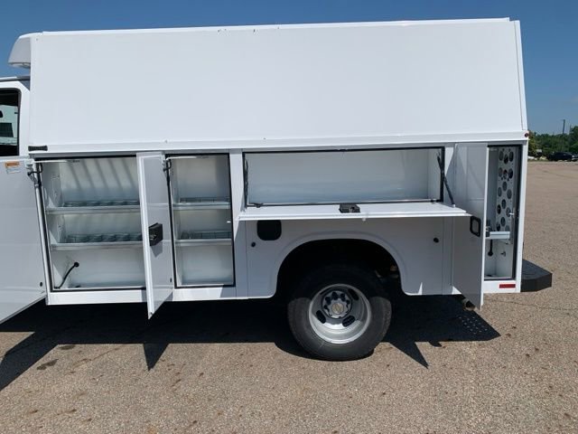 New 2024 Chevrolet Express 3500 w/ Power Convenience Package image 14