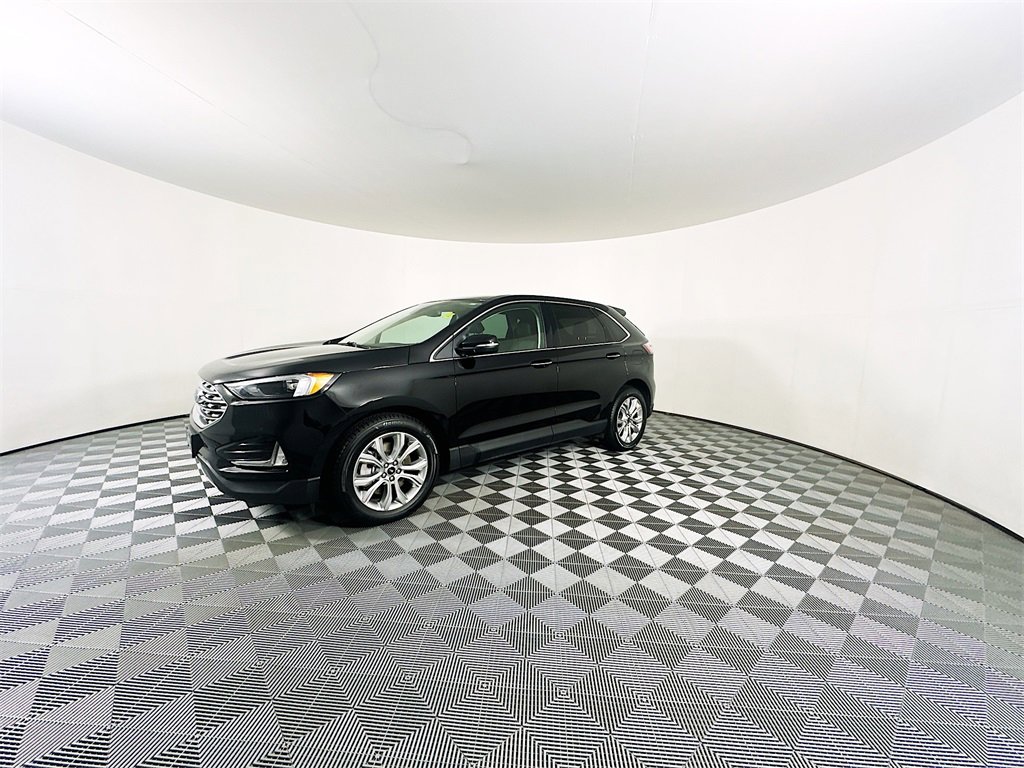 Used 2024 Ford Edge Titanium image 17