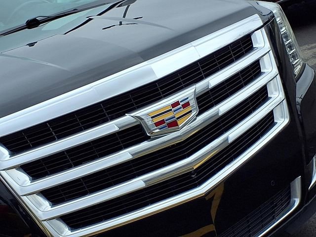 Used 2020 Cadillac Escalade Luxury image 32