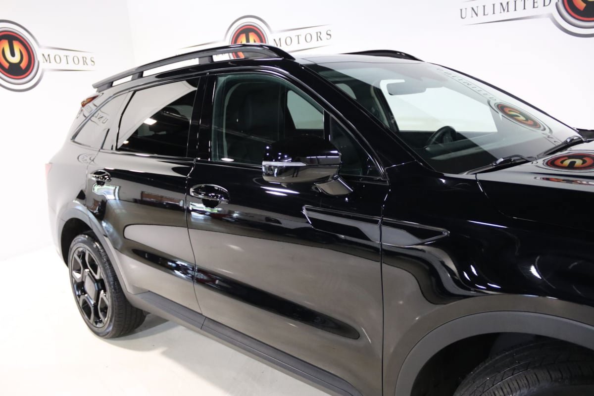 Used 2025 Kia Sorento SX AWD/4WD image 7