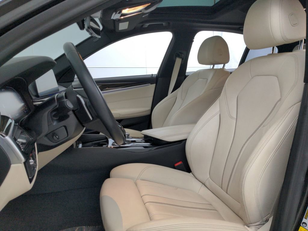 Used 2020 BMW 530e xDrive w/ Convenience Package AWD/4WD image 14