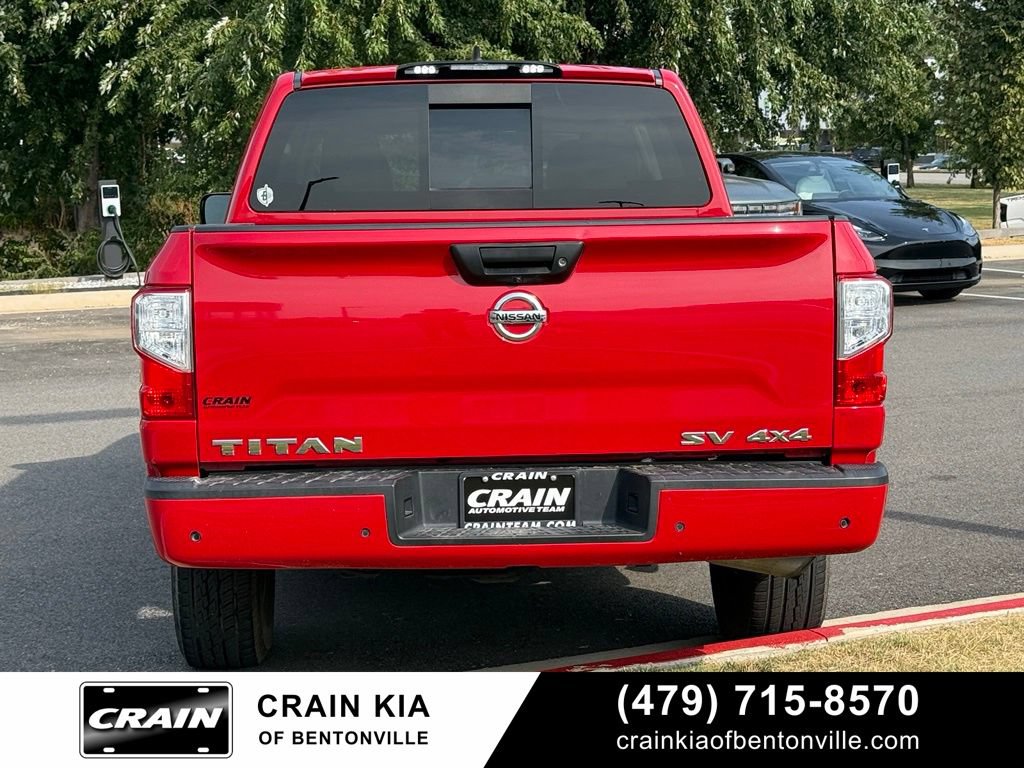 Used 2022 Nissan Titan SV AWD/4WD image 6