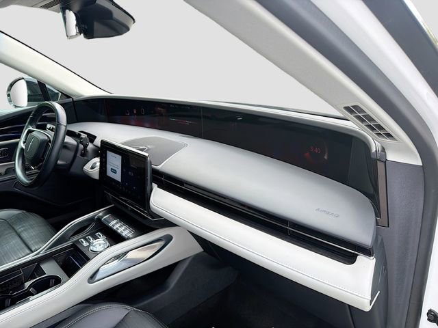 Used 2024 Lincoln Nautilus Reserve image 14