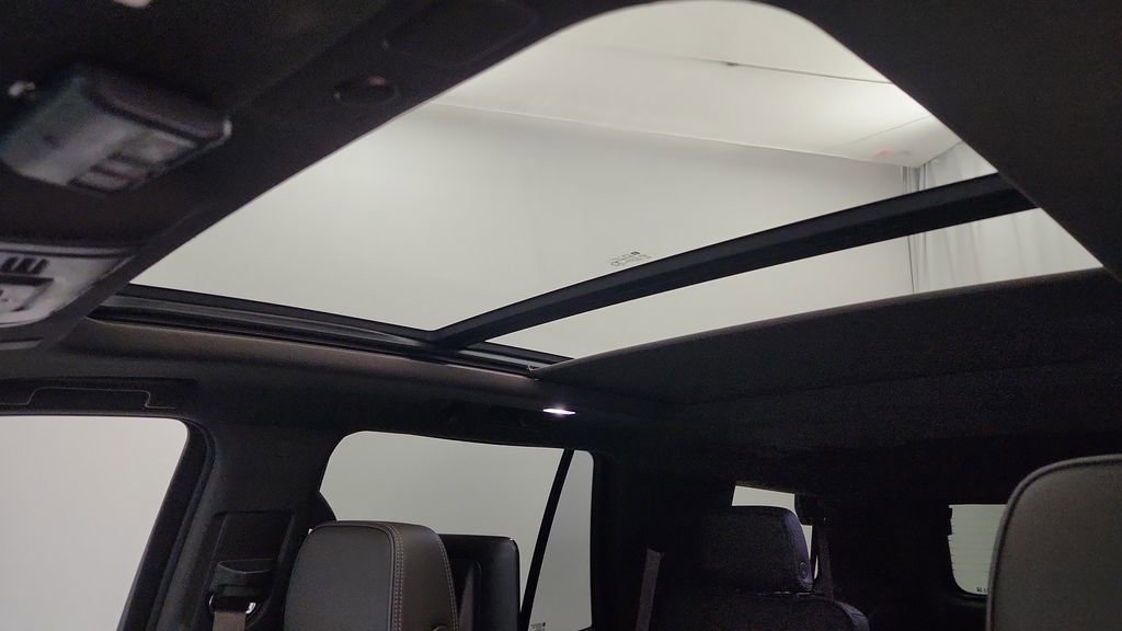 Used 2021 GMC Yukon Denali w/ Denali Ultimate Package image 15