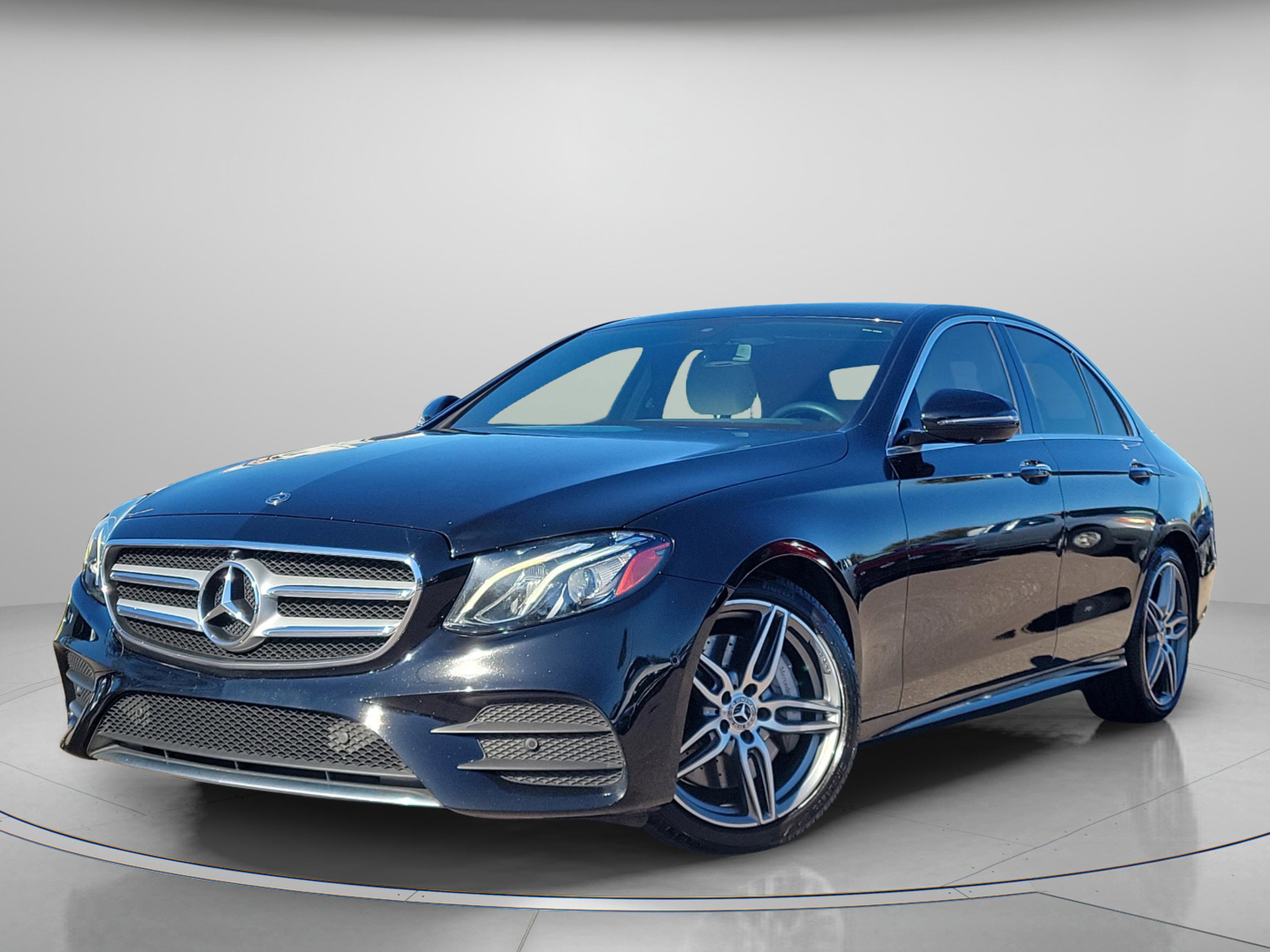 Used 2020 Mercedes-Benz E 350 Sedan image 2