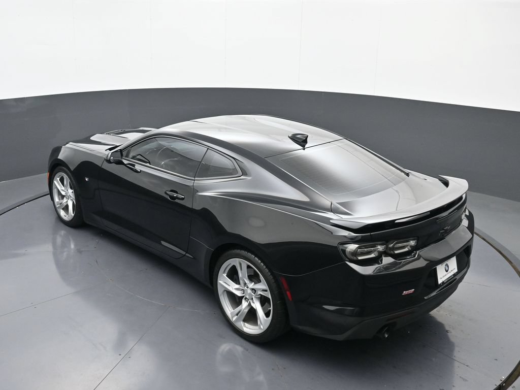 Used 2019 Chevrolet Camaro SS RWD image 31