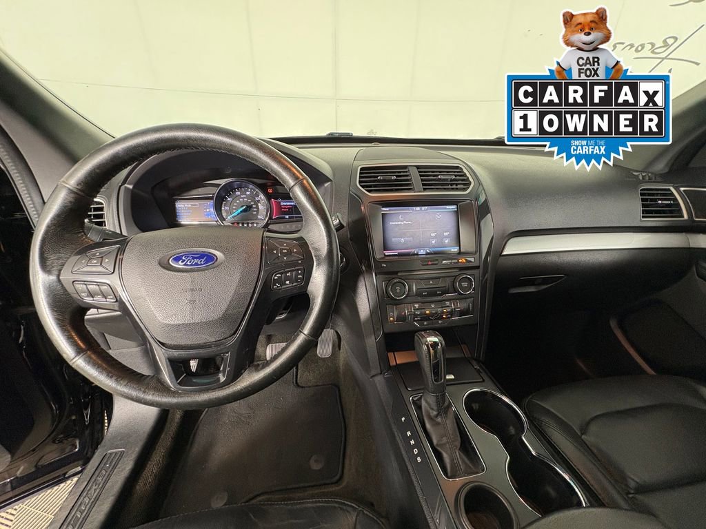 Used 2016 Ford Explorer XLT w/ Equipment Group 202A FWD image 8